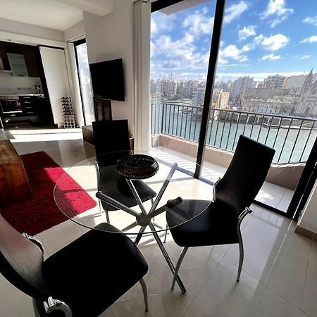 Seafront Meridionale 2Bedroom Apartment Saint Julian's Bagian luar foto